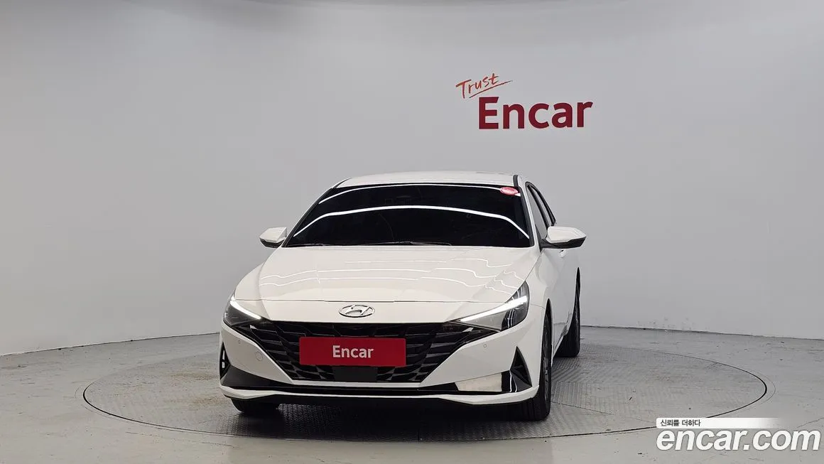 Hyundai AVANTE — фото 3
