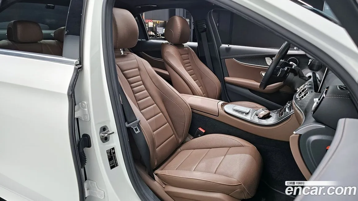 Mercedes-Benz E-Class 2023 из KR, фото 10