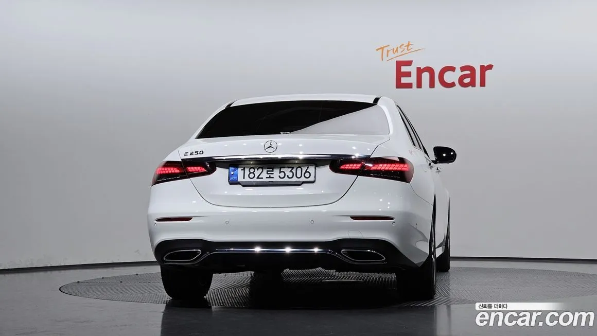 Mercedes-Benz E-Class 2023 из KR, фото 4