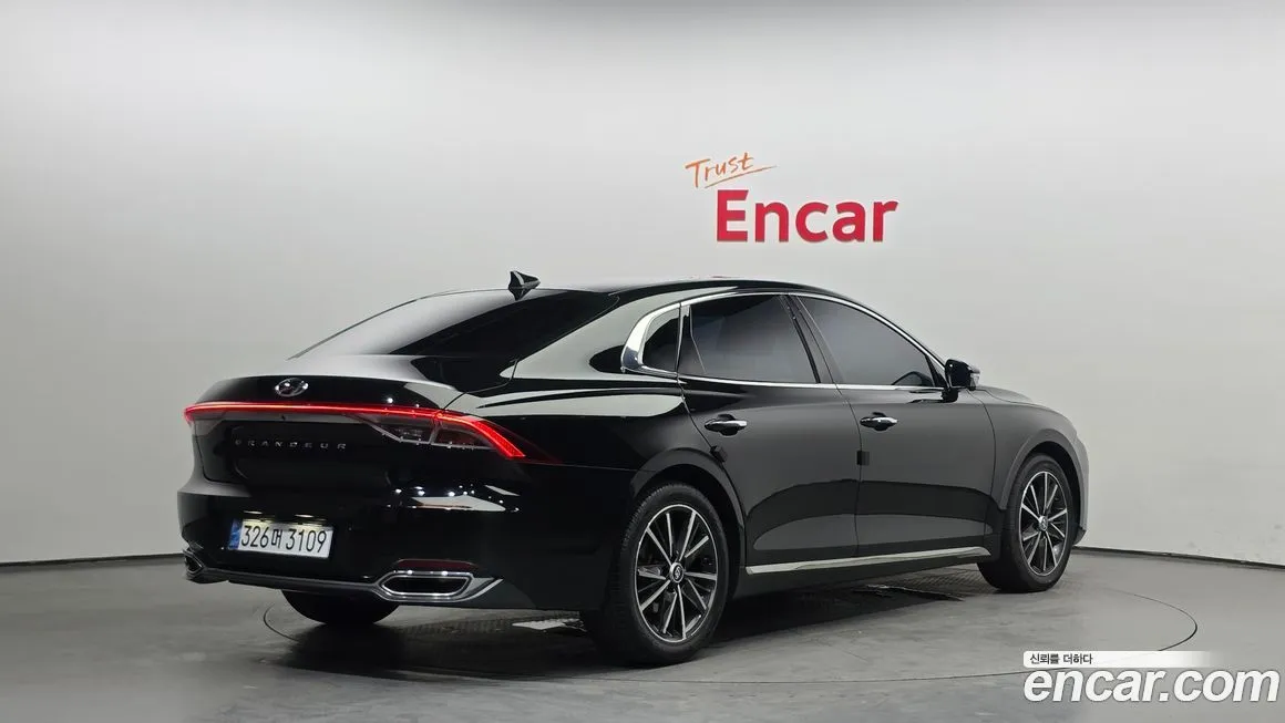 Hyundai Grandeur 2023 из KR, фото 2