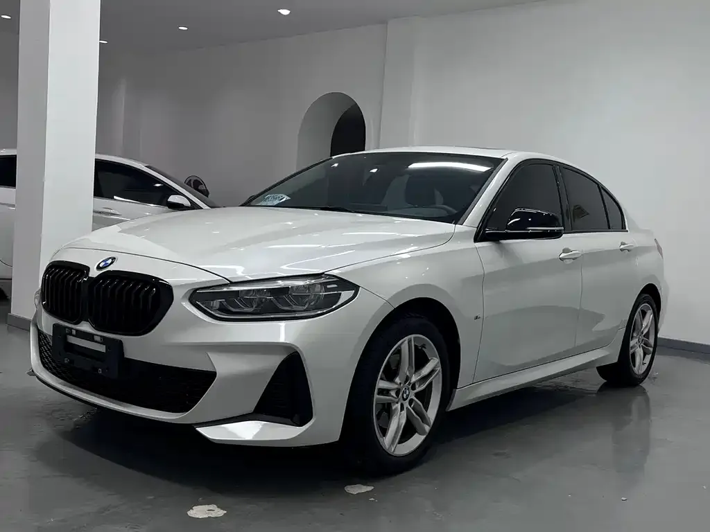 BMW 1 Series — фото 1