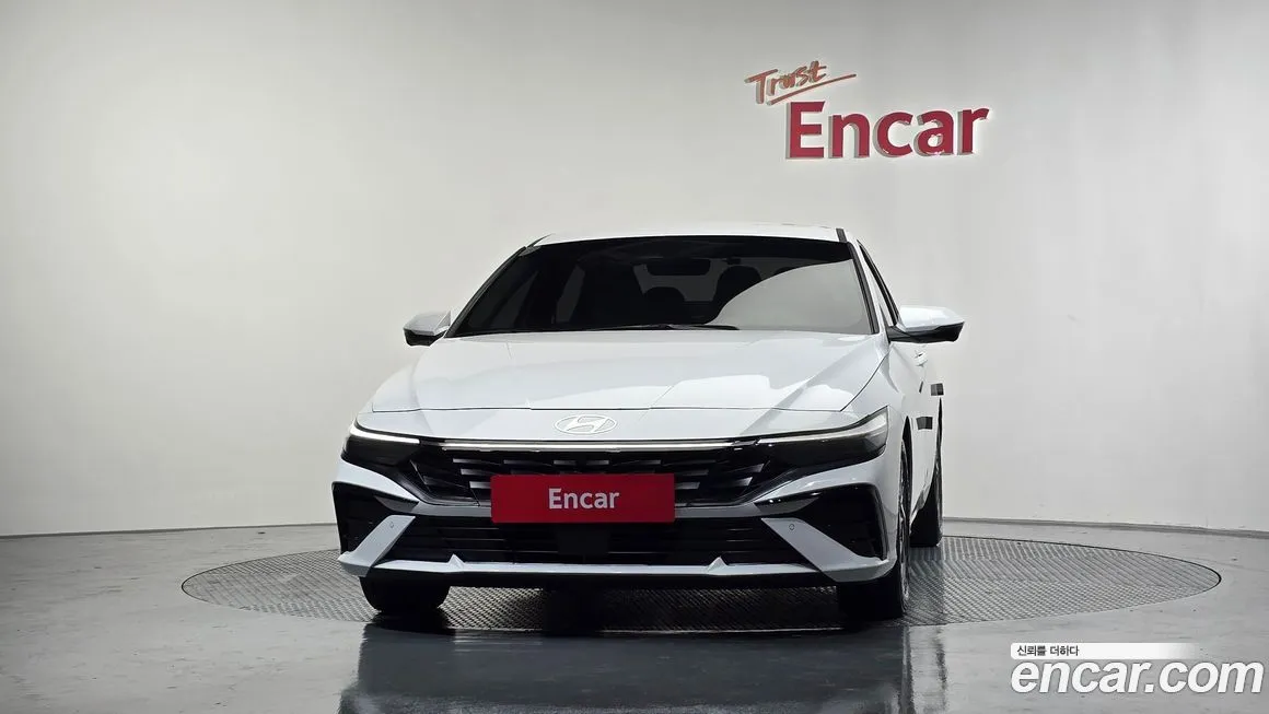 Hyundai AVANTE — фото 3