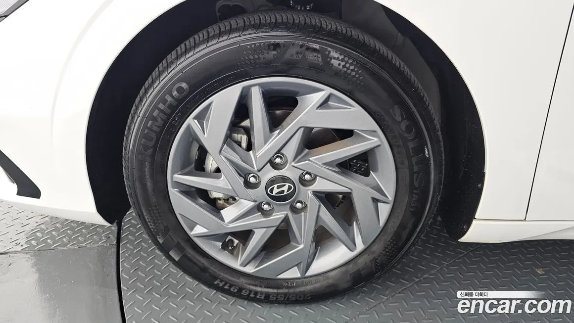 Hyundai AVANTE — фото 5