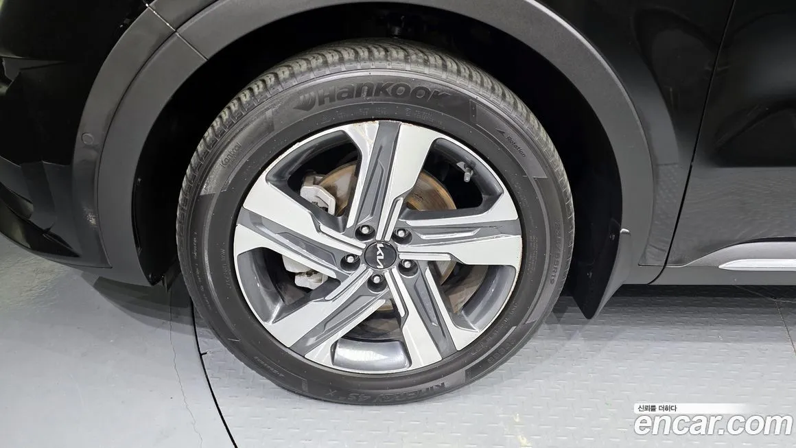 Kia Sorento — фото 5