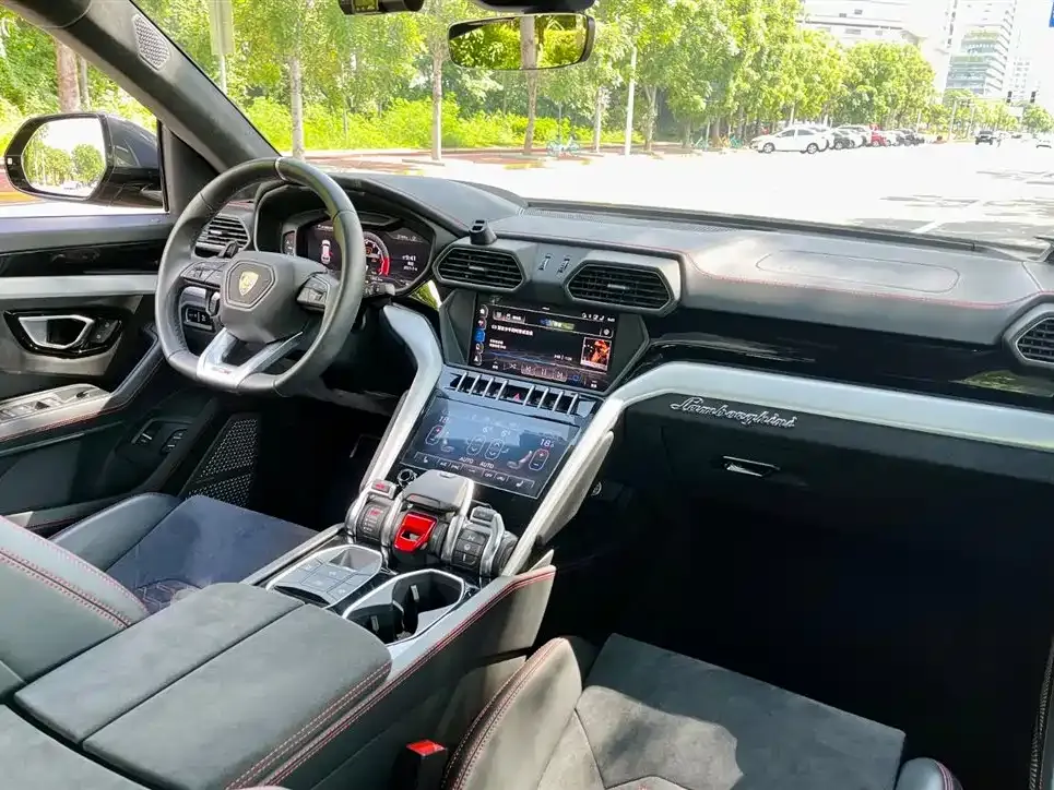 Lamborghini Urus 2022 из CN, фото 7