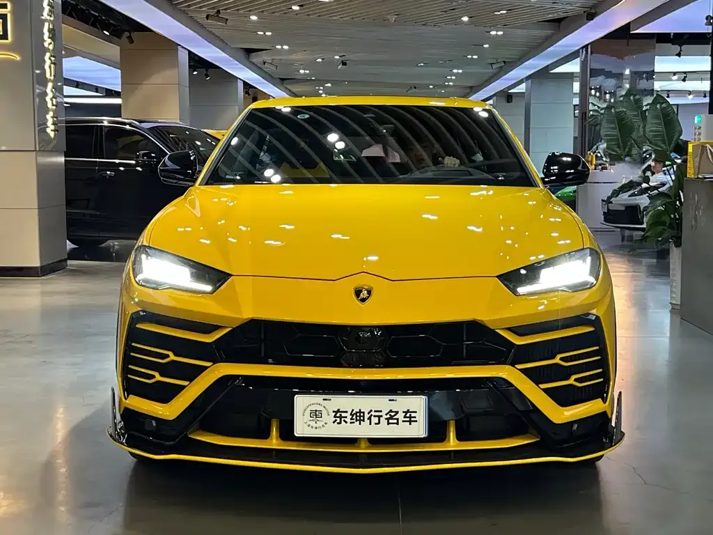 Lamborghini Urus 2022 из CN, фото 2
