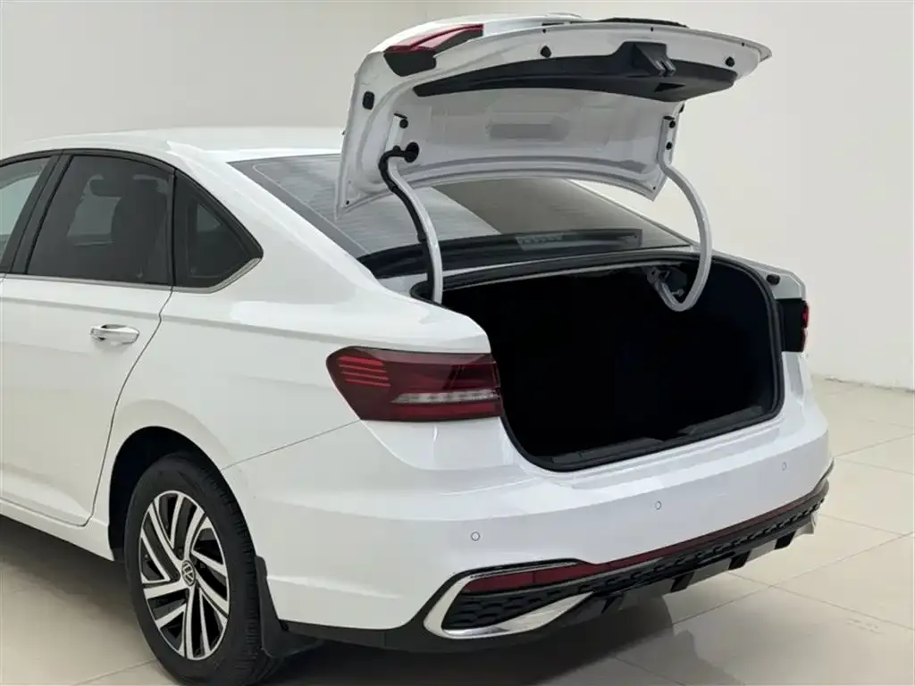Volkswagen Lavida 2023 из CN, фото 10