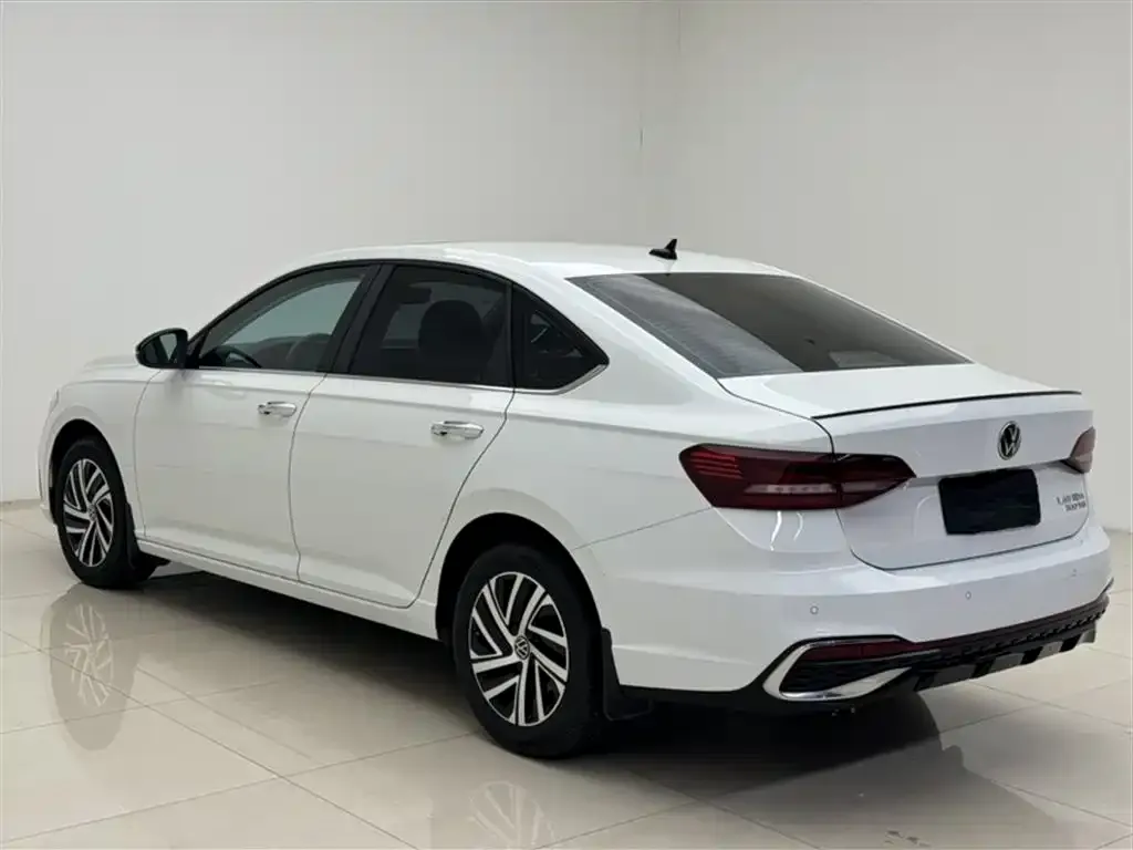Volkswagen Lavida 2023 из CN, фото 7