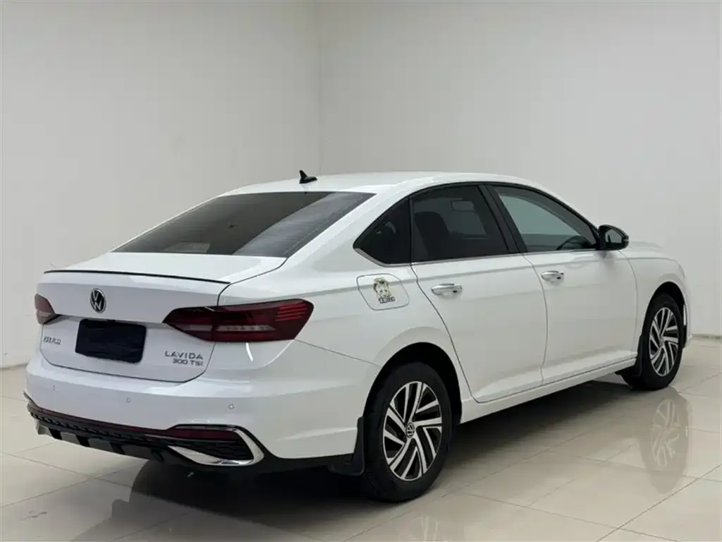 Volkswagen Lavida 2023 из CN, фото 9