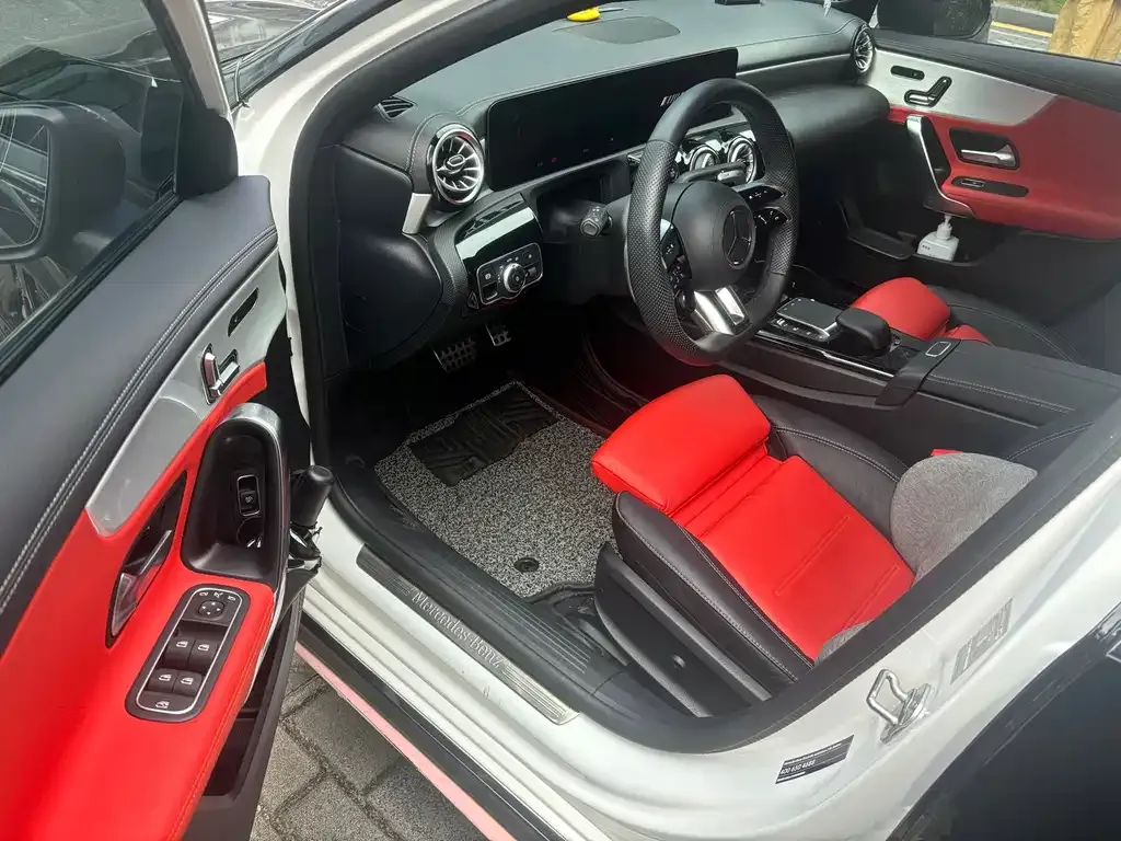 Mercedes-Benz A-Class AMG — фото 4
