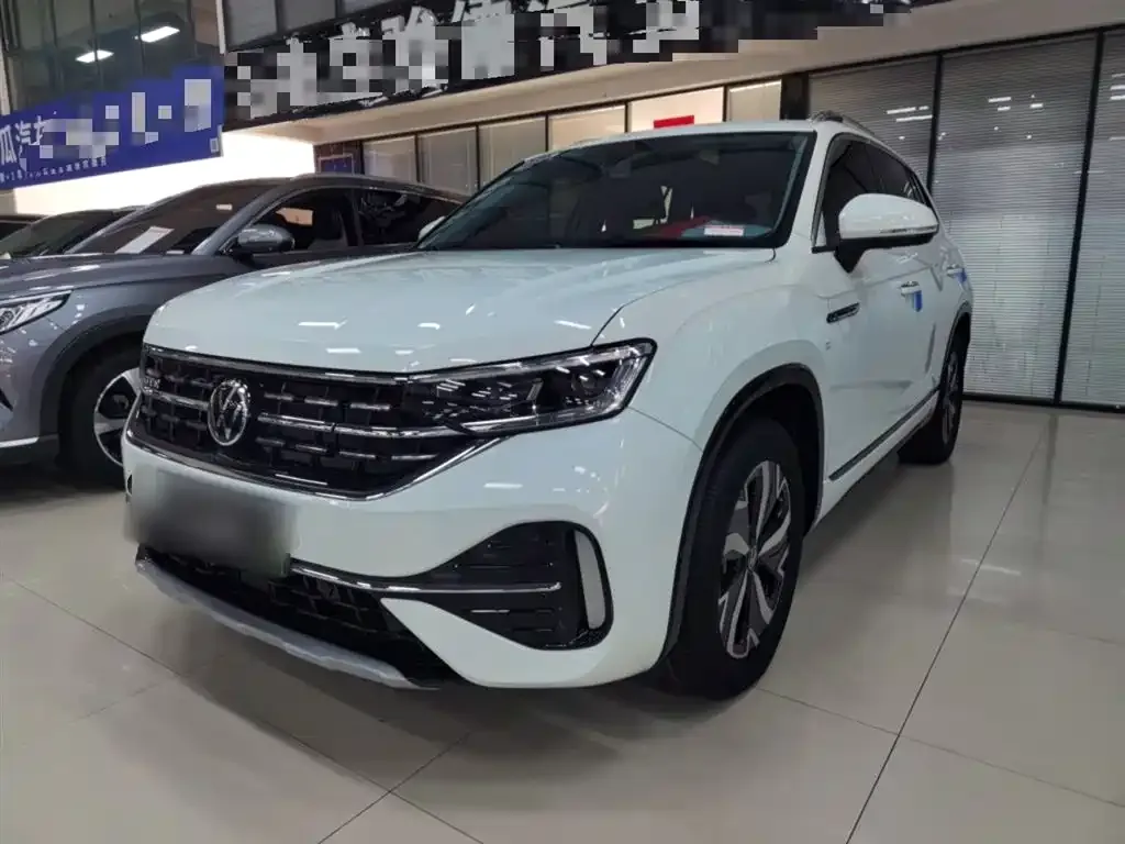 Volkswagen GTE PHEV 2024 из CN, фото 1