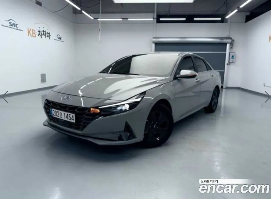 Hyundai AVANTE — фото 1