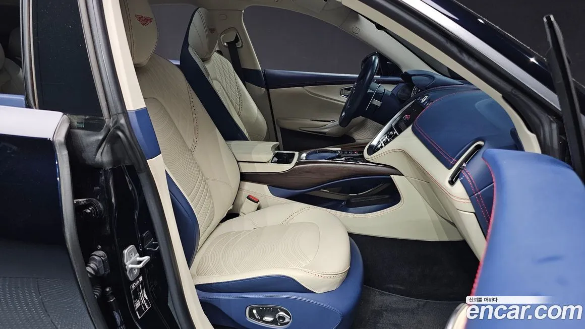 Aston Martin DBX 2022 из KR, фото 10