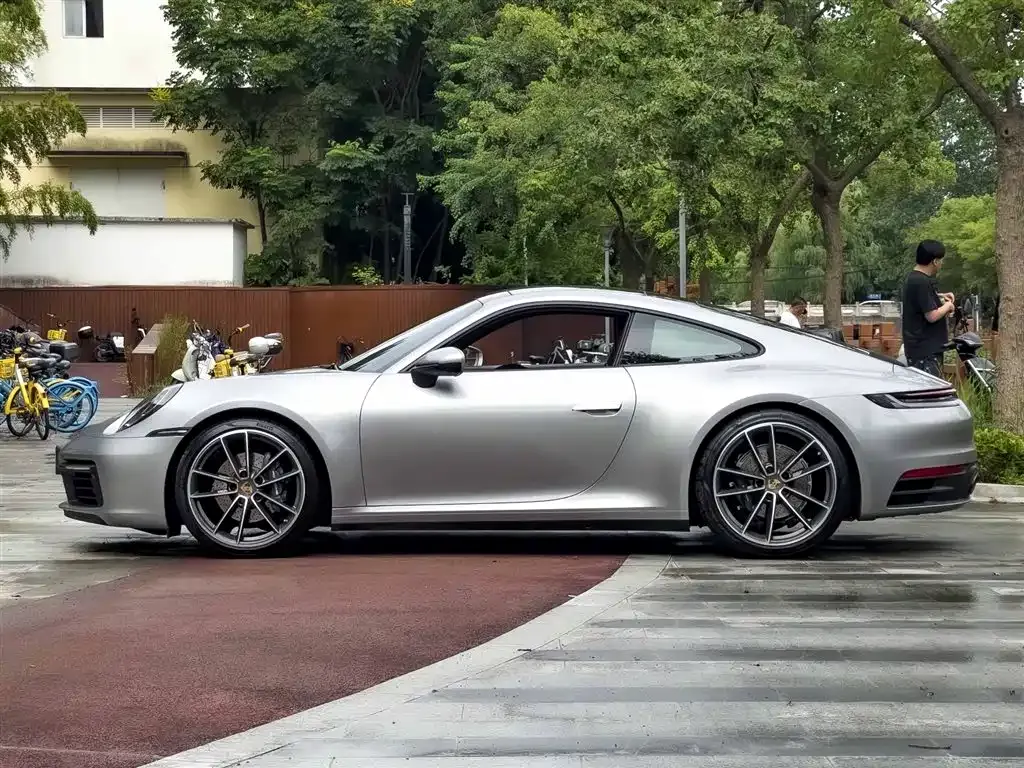 Porsche 911 2024 из CN, фото 4