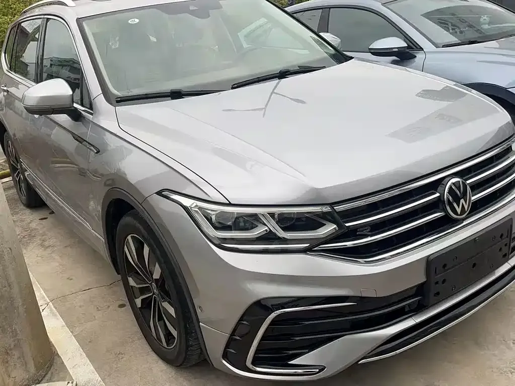 Volkswagen Tiguan L 2021 из CN, фото 3