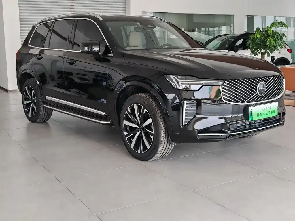 Volvo XC90 PHEV 2025 из CN, фото 3
