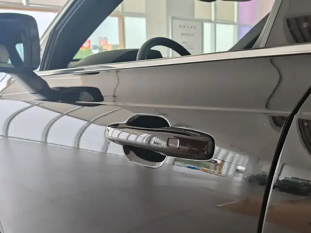 Volvo XC90 PHEV 2025 из CN, фото 9