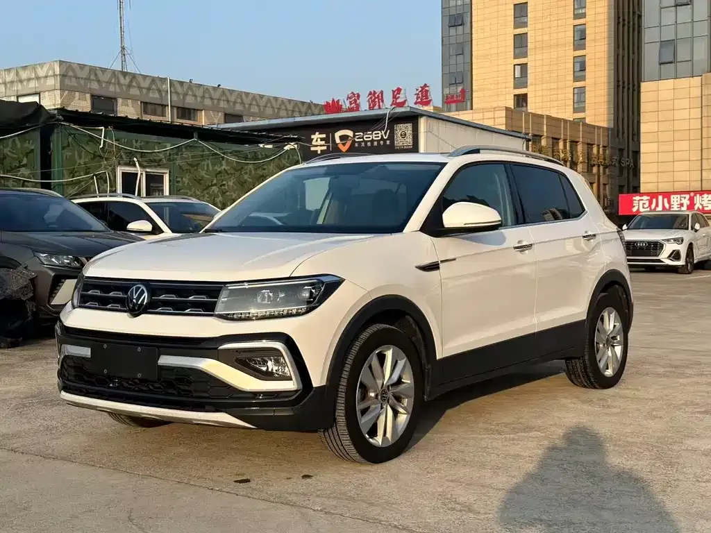 Volkswagen T-Cross — фото 1