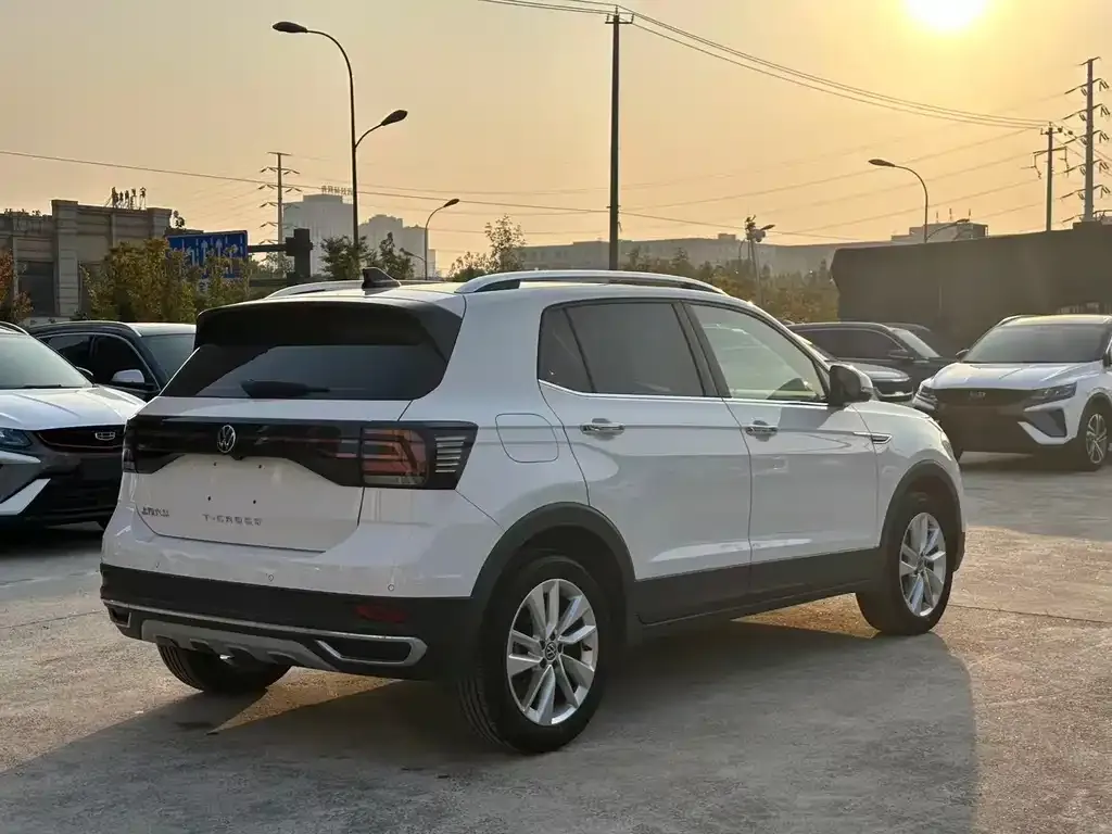 Volkswagen T-Cross — фото 7