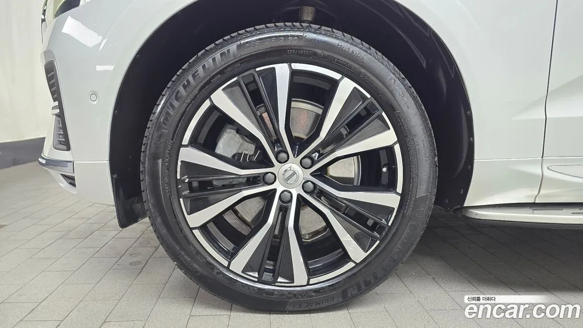 Volvo XC60 2023 из KR, фото 5