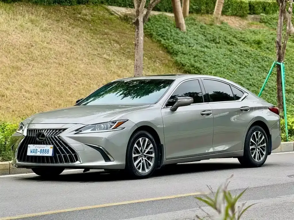 Lexus ES 2023 из CN, фото 1