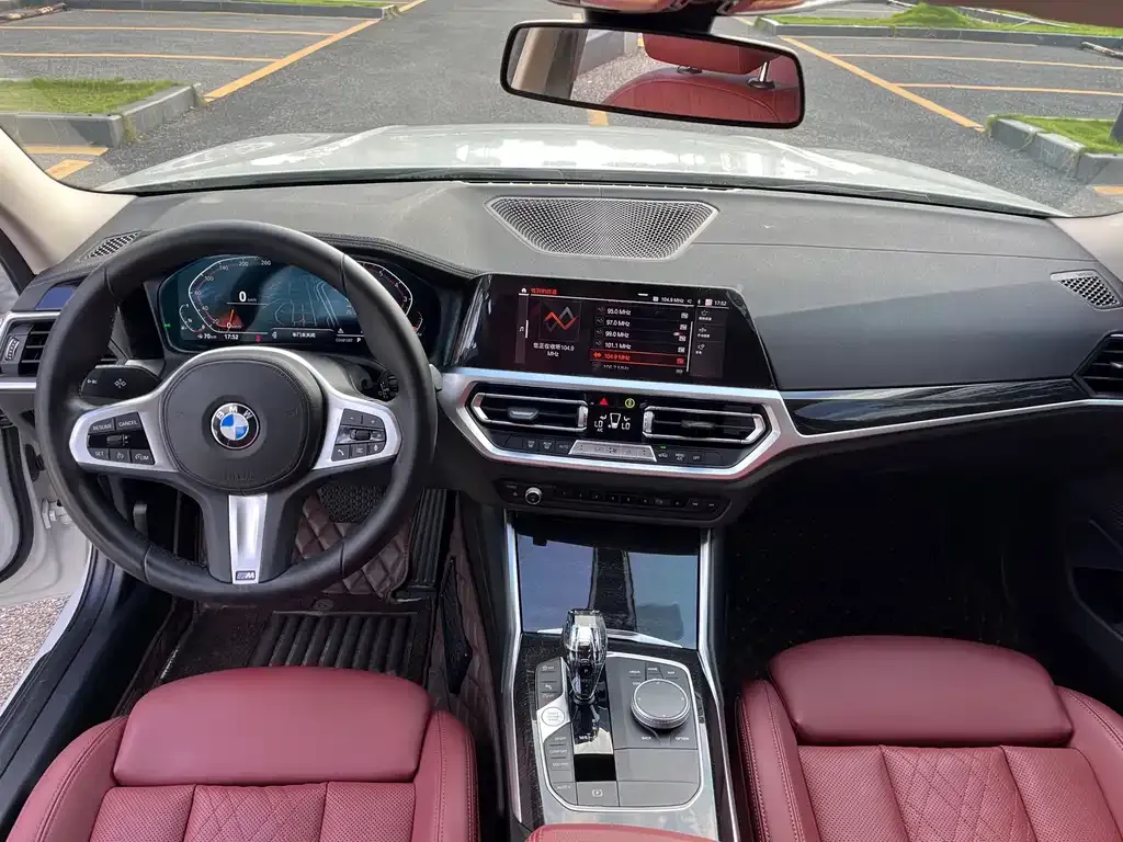 BMW 3 Series 2022 из CN, фото 7