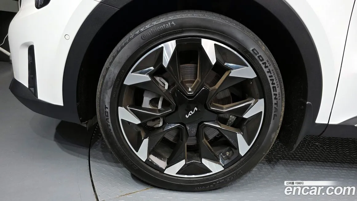 Kia Sorento — фото 5