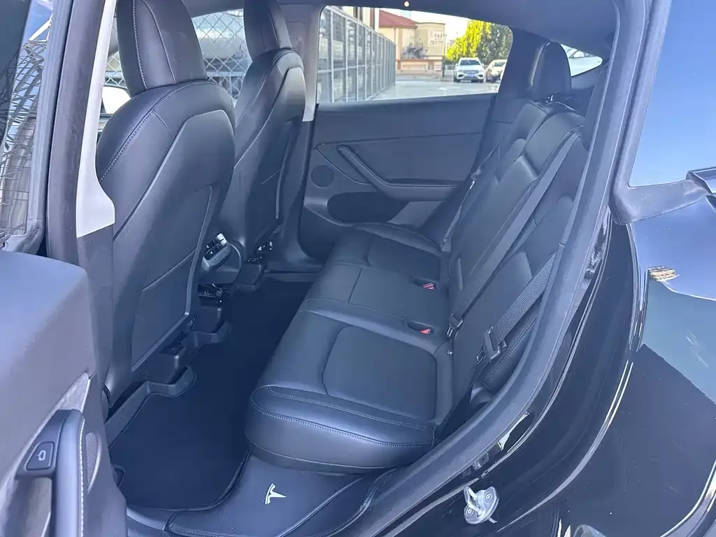 Tesla Model Y 2021 из CN, фото 9