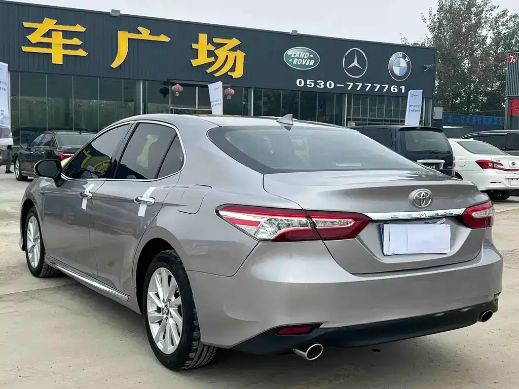 Toyota Camry 2023 из CN, фото 4