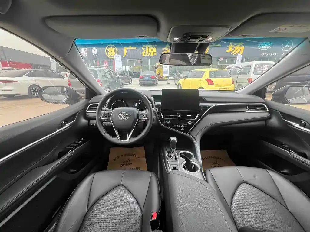 Toyota Camry 2023 из CN, фото 5