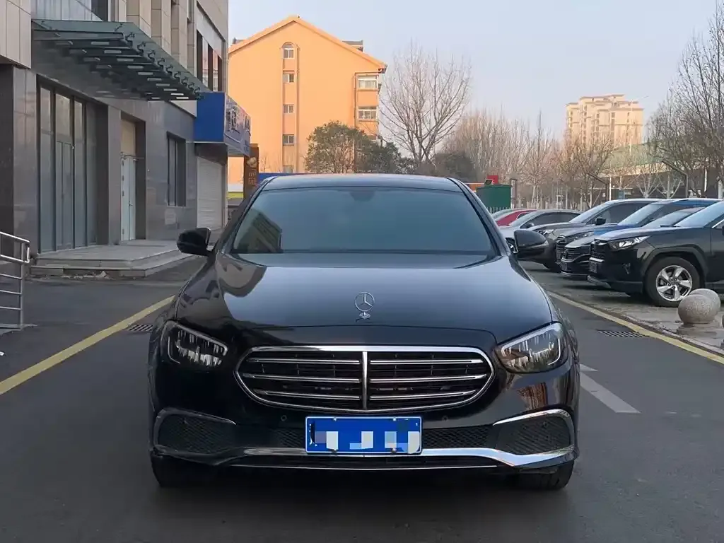 Mercedes-Benz E-Class 2023 из CN, фото 2