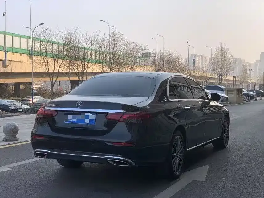 Mercedes-Benz E-Class 2023 из CN, фото 4