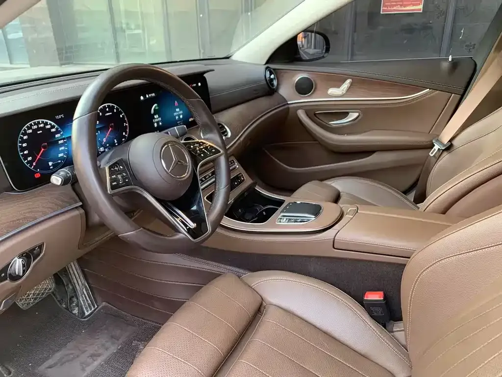 Mercedes-Benz E-Class 2023 из CN, фото 8
