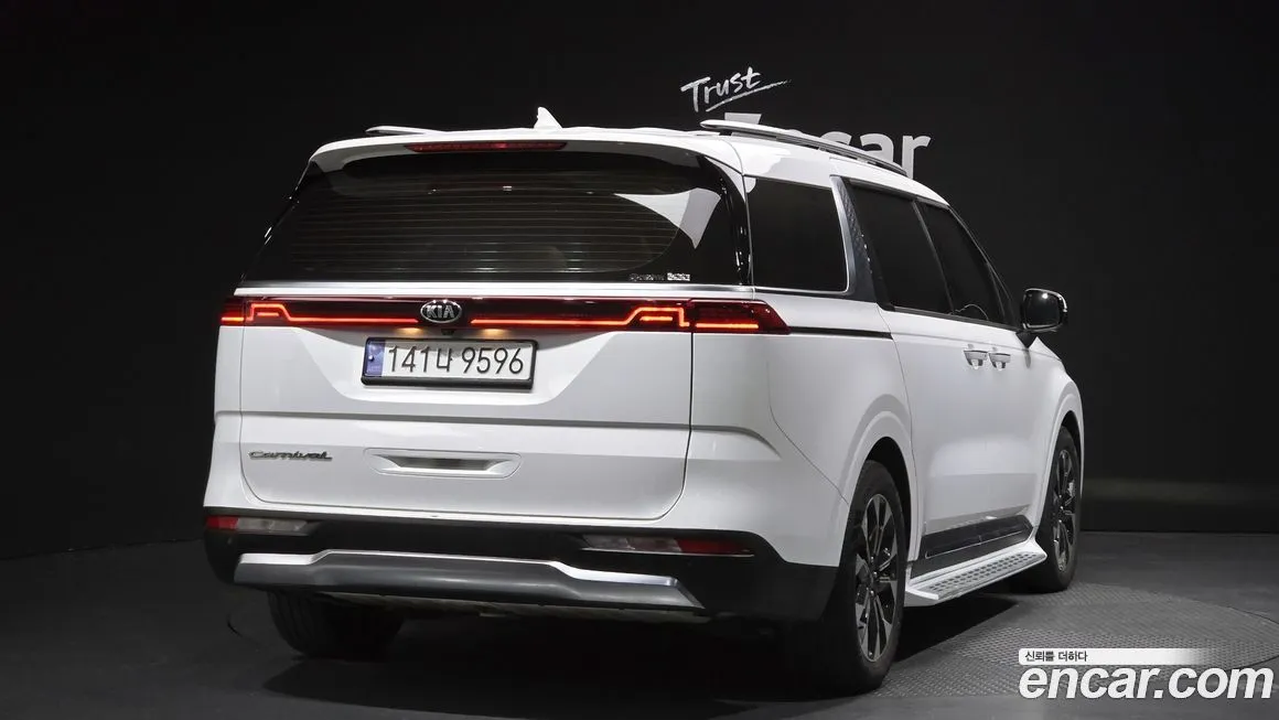 Kia Carnival 2021 из KR, фото 2