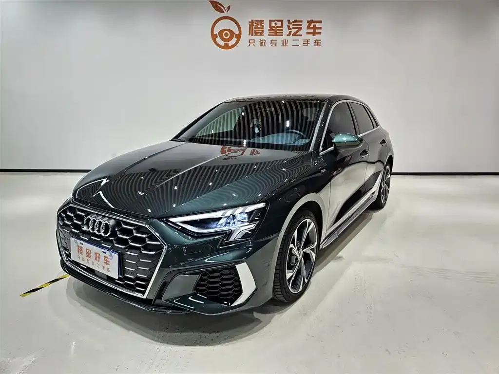 Audi A3 2023 из CN, фото 1
