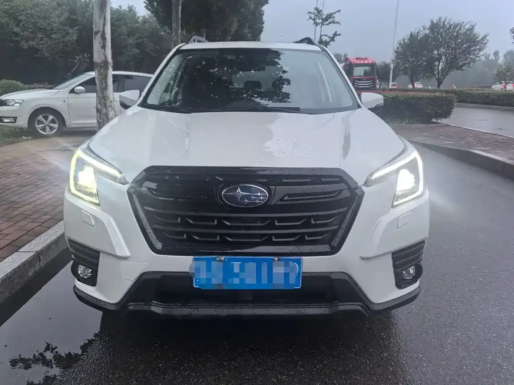 Subaru Forester 2024 из CN, фото 2