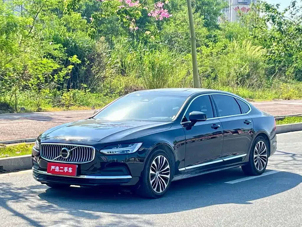 Volvo S90 2024 из CN, фото 1