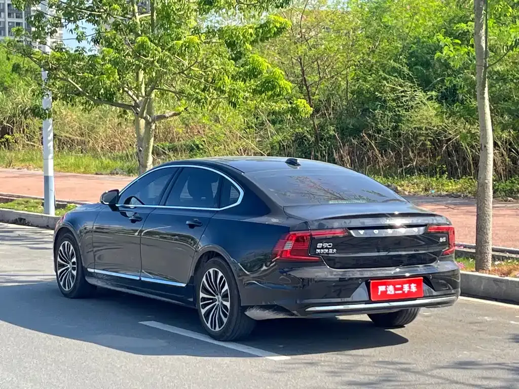 Volvo S90 2024 из CN, фото 4