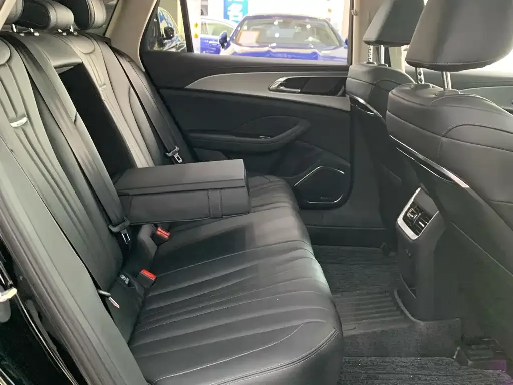 Hongqi H5 2024 из CN, фото 10