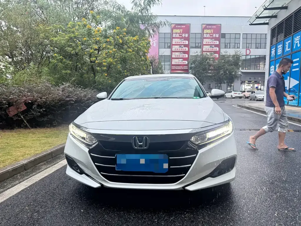 Honda Accord — фото 2