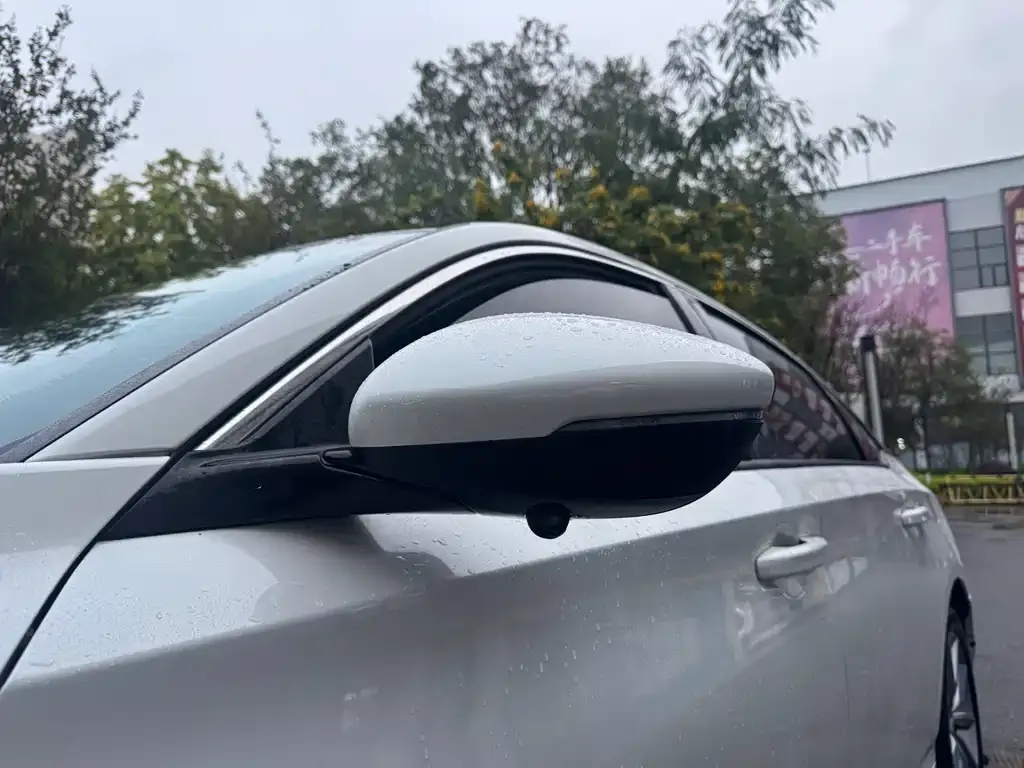 Honda Accord — фото 6