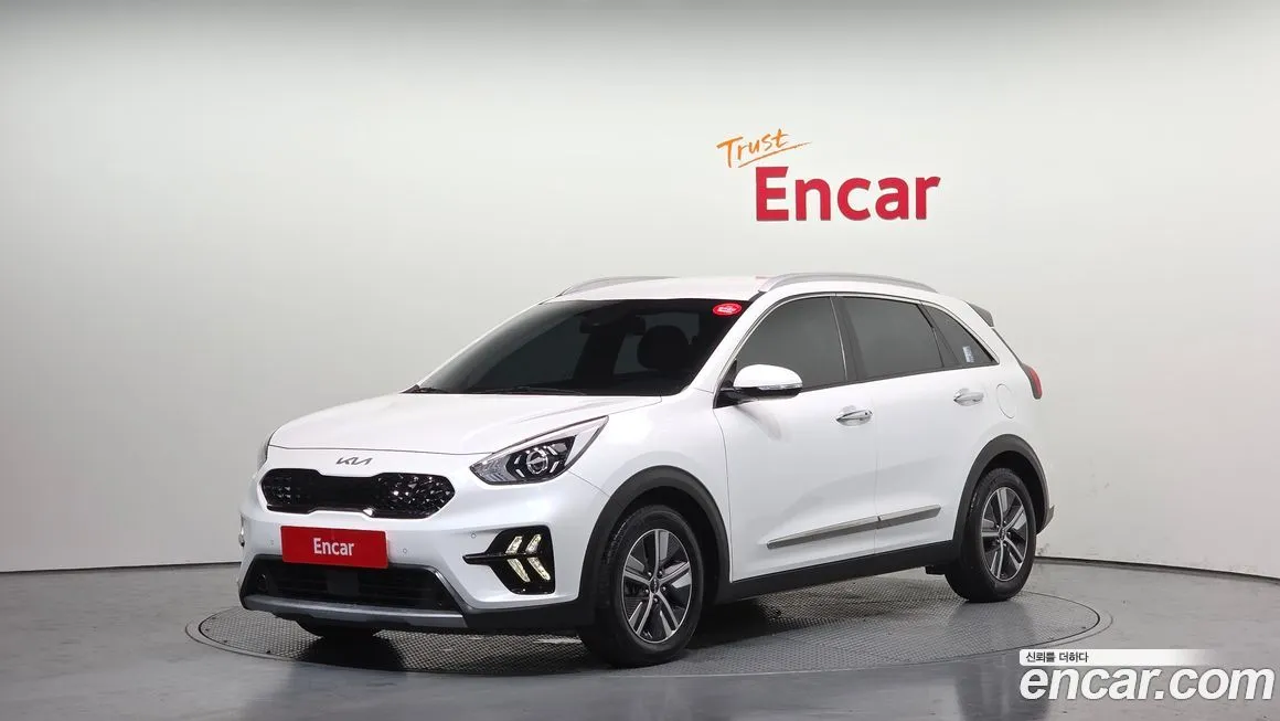 Kia Niro — фото 1