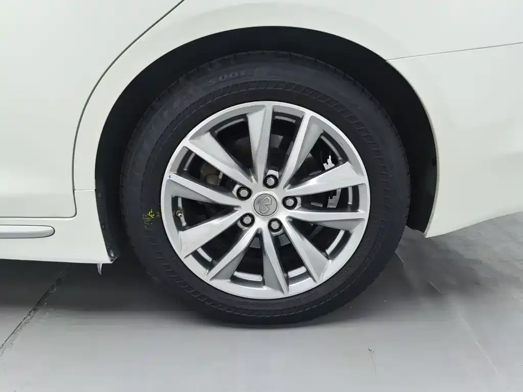 Infiniti Q50L 2022 из CN, фото 9