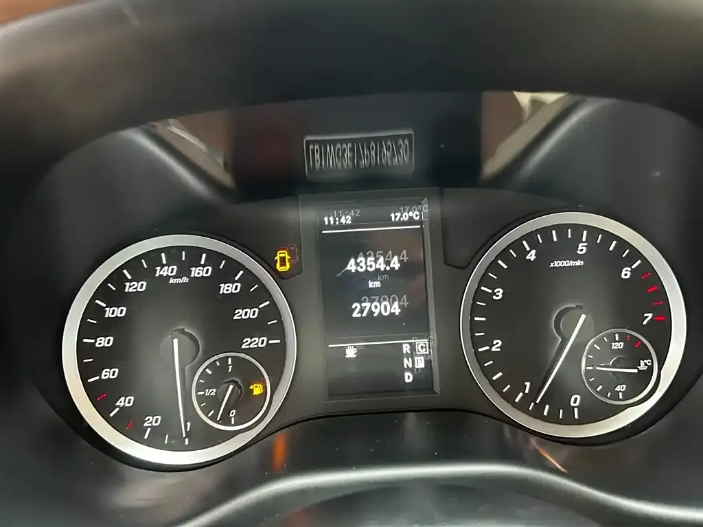 Mercedes-Benz Vito 2023 из CN, фото 10