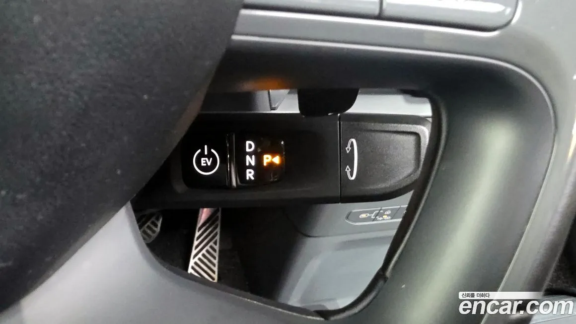 Kia EV9 — фото 9