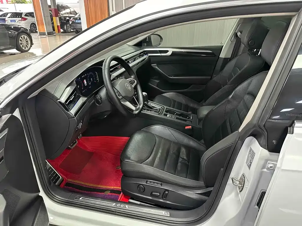 Volkswagen CC 2023 из CN, фото 3