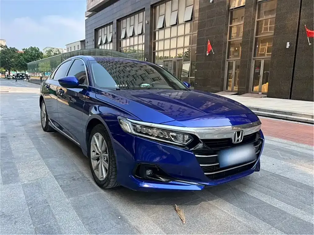 Honda Accord — фото 8