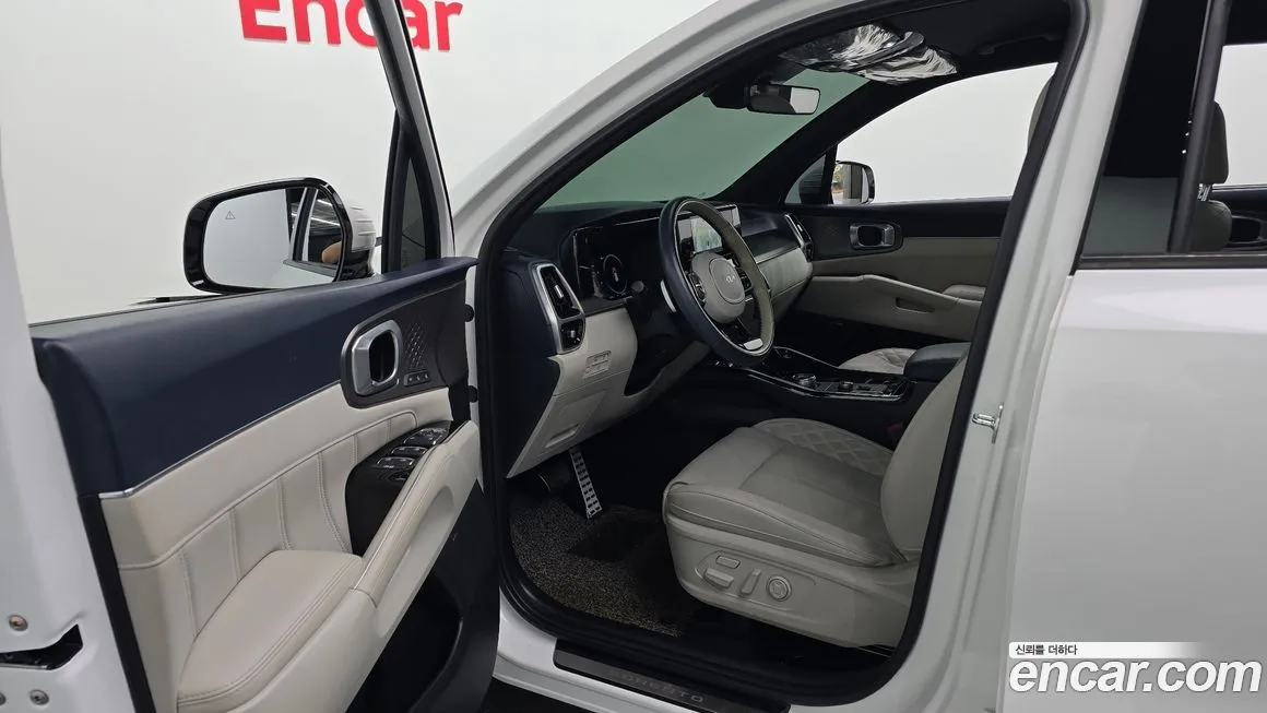 Kia Sorento — фото 10
