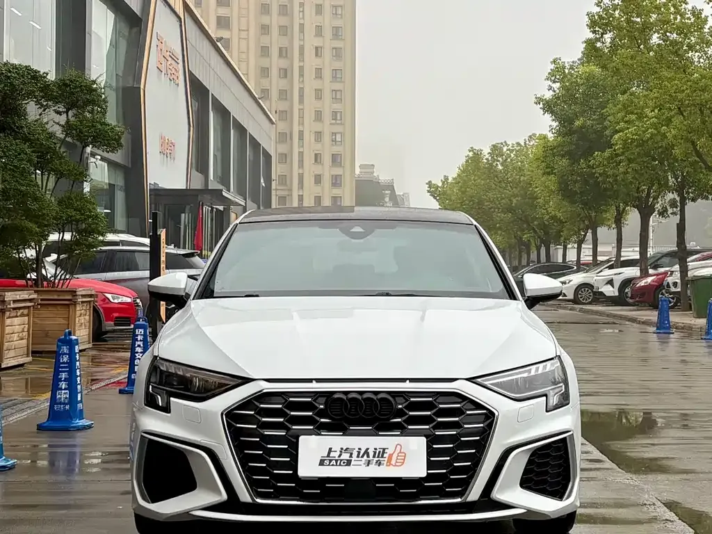 Audi A3 — фото 2