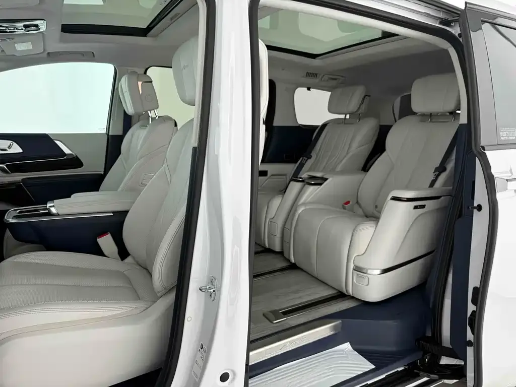 Buick Century 2023 из CN, фото 4